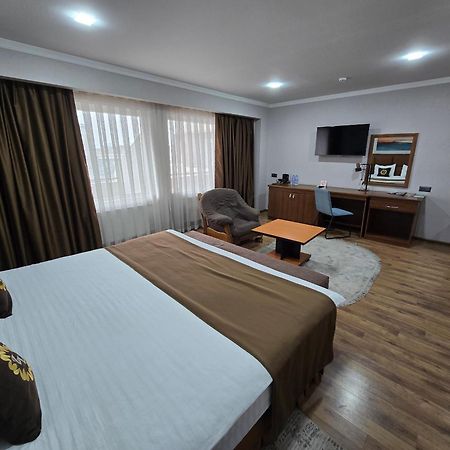 פרגנה Ziyorat Luxury Hotel מראה חיצוני תמונה