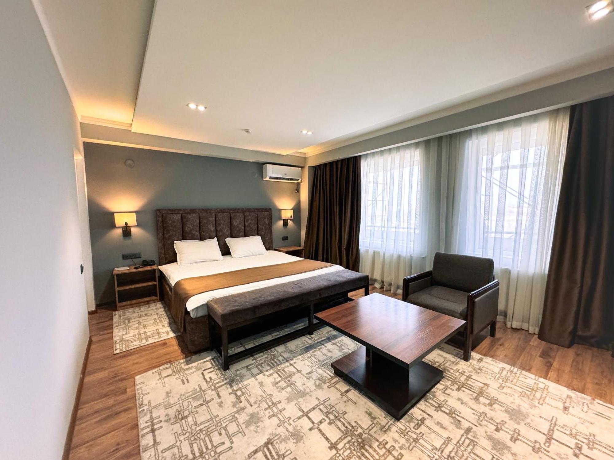 פרגנה Ziyorat Luxury Hotel מראה חיצוני תמונה