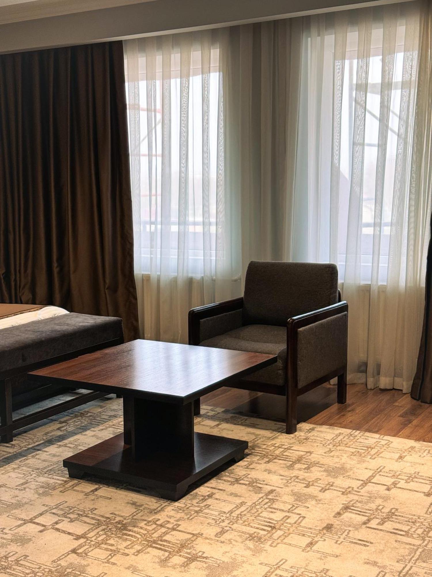 פרגנה Ziyorat Luxury Hotel מראה חיצוני תמונה