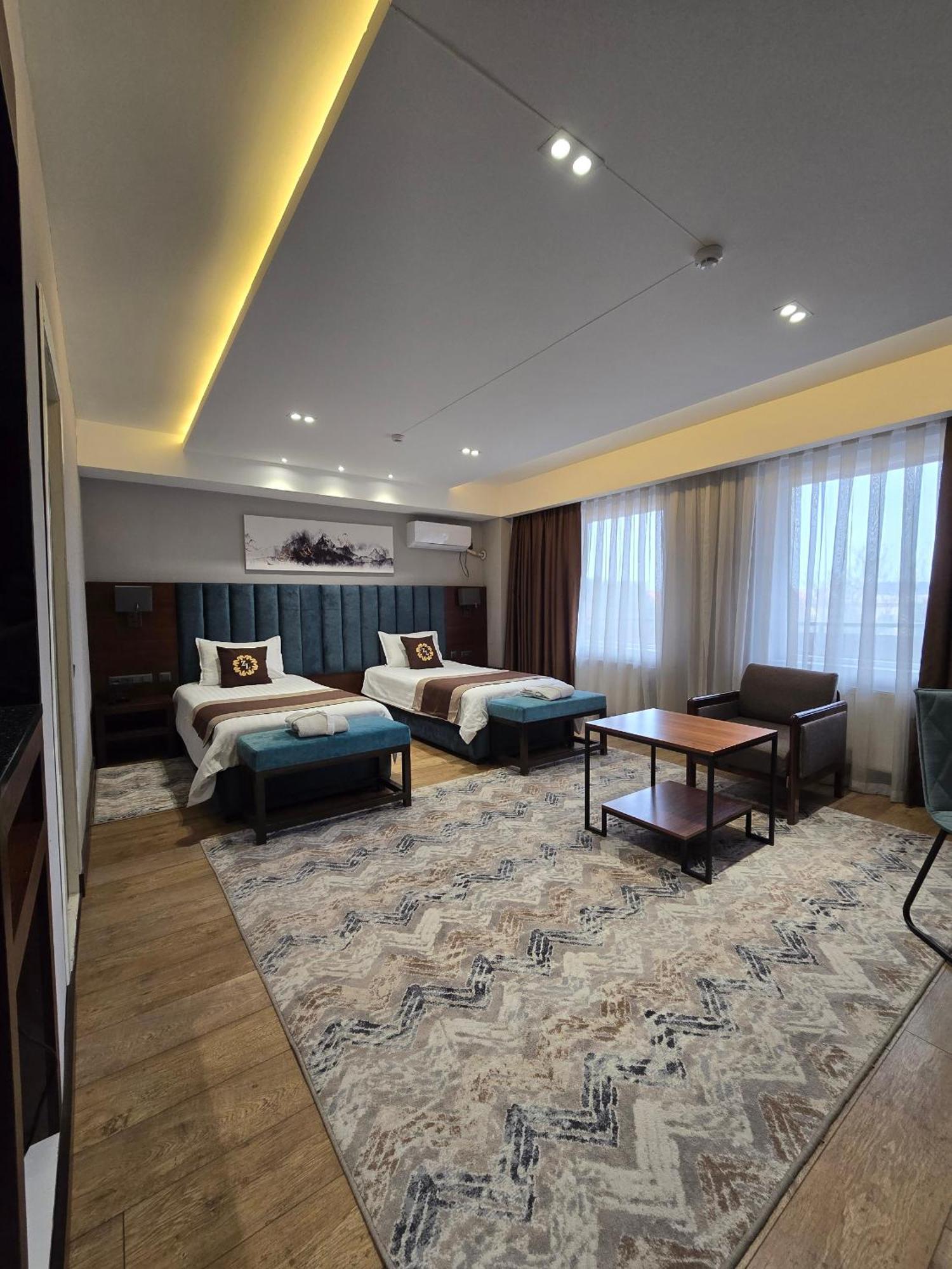 פרגנה Ziyorat Luxury Hotel מראה חיצוני תמונה