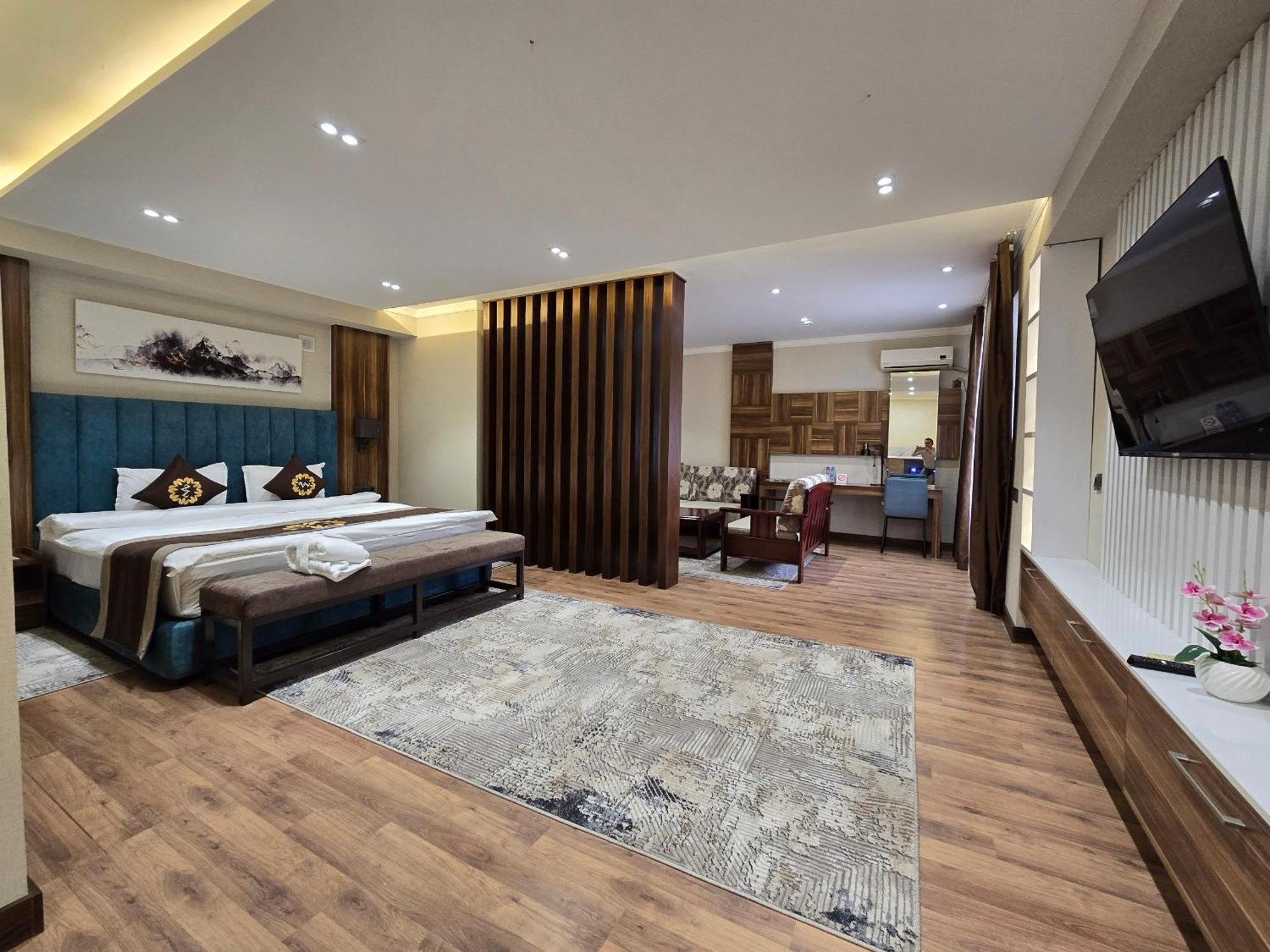 פרגנה Ziyorat Luxury Hotel מראה חיצוני תמונה