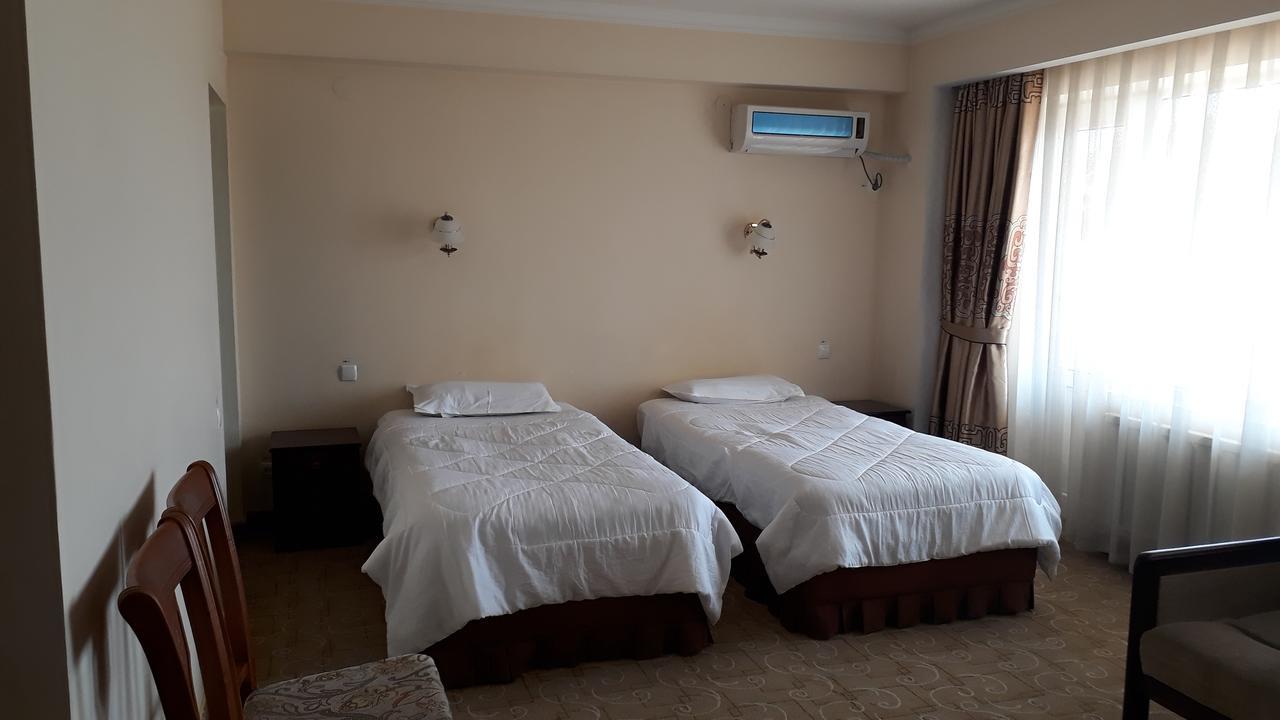 פרגנה Ziyorat Luxury Hotel מראה חיצוני תמונה