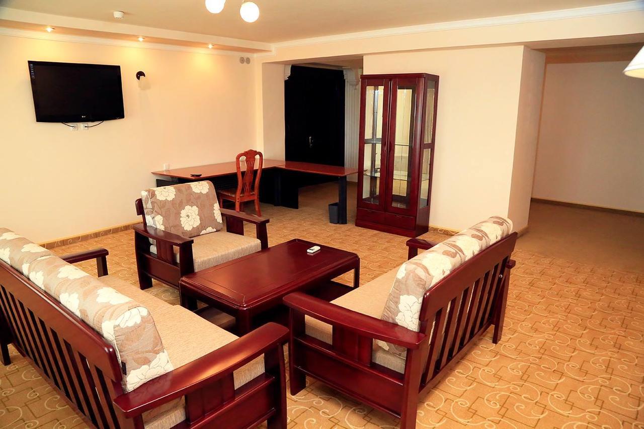 פרגנה Ziyorat Luxury Hotel מראה חיצוני תמונה