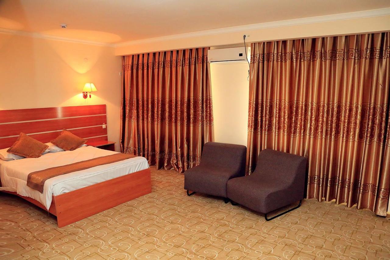 פרגנה Ziyorat Luxury Hotel מראה חיצוני תמונה